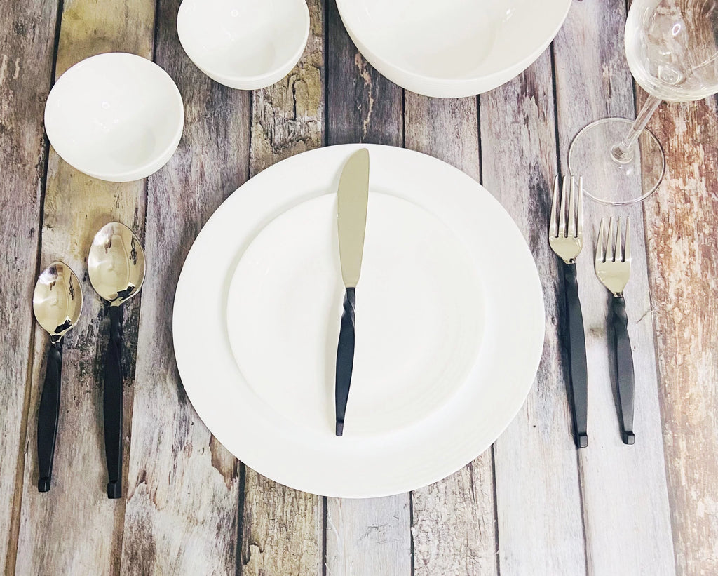 Midnight Black 20 Pc. Flatware Set L89963