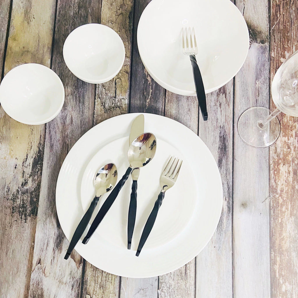 Midnight Black 20 Pc. Flatware Set L89963