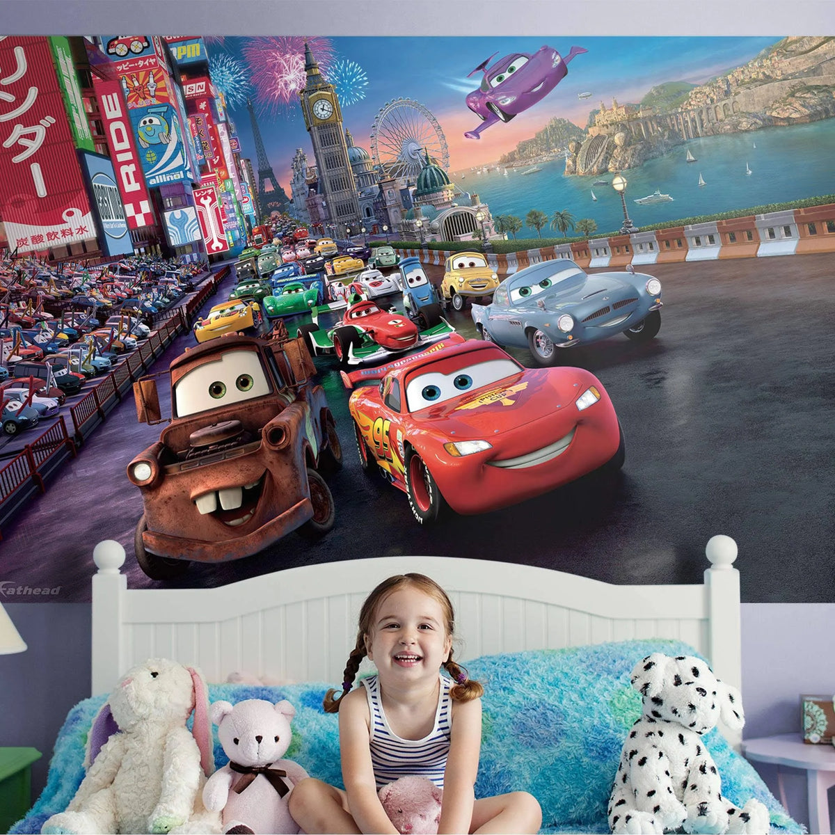 Cars 2 Parade Wall Mural Z84324