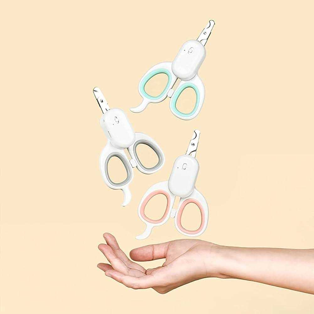 Pet Nail Clipper with LED Light X125344