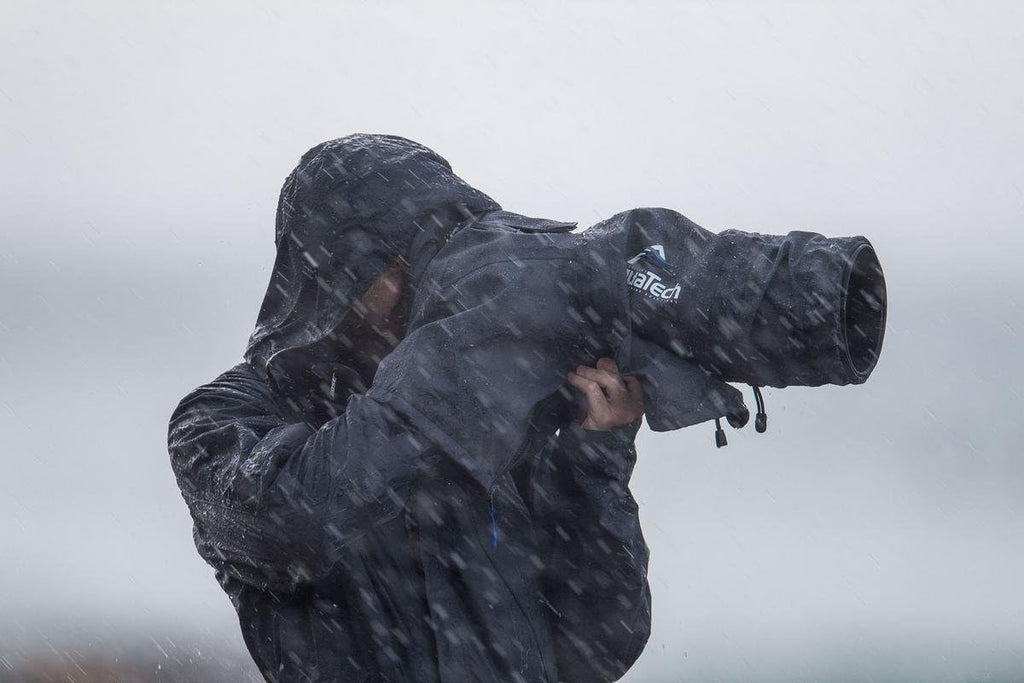 Small Sport Shield Rain Cover for Cameras Q21013