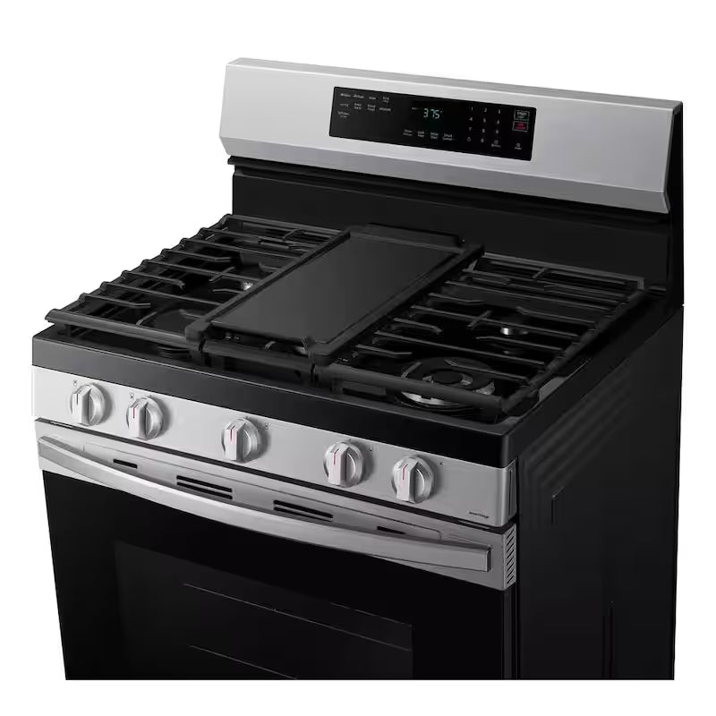 6 cu. ft. Gas Range with AirFry in Stainless Steel P9857