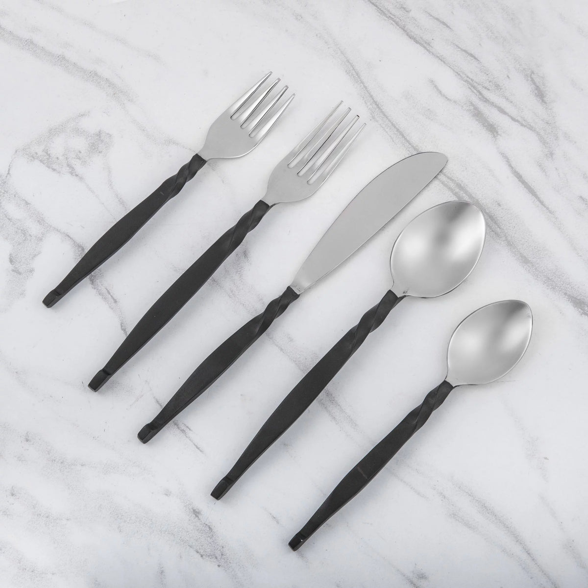 Midnight Black 20 Pc. Flatware Set L89963