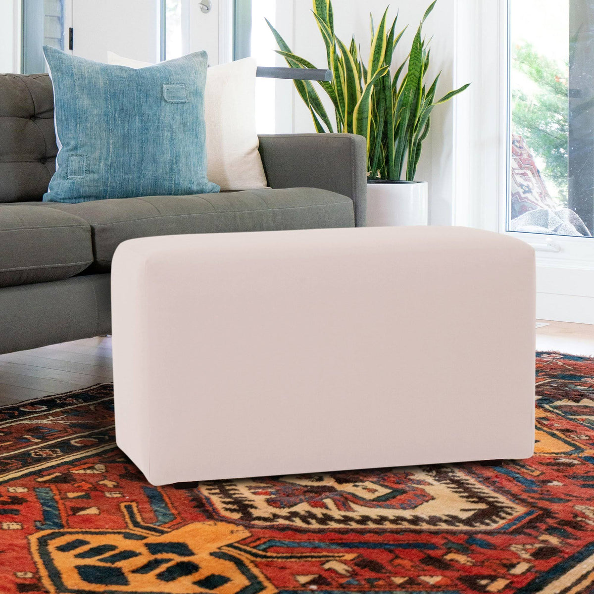 Universal Bench Q434