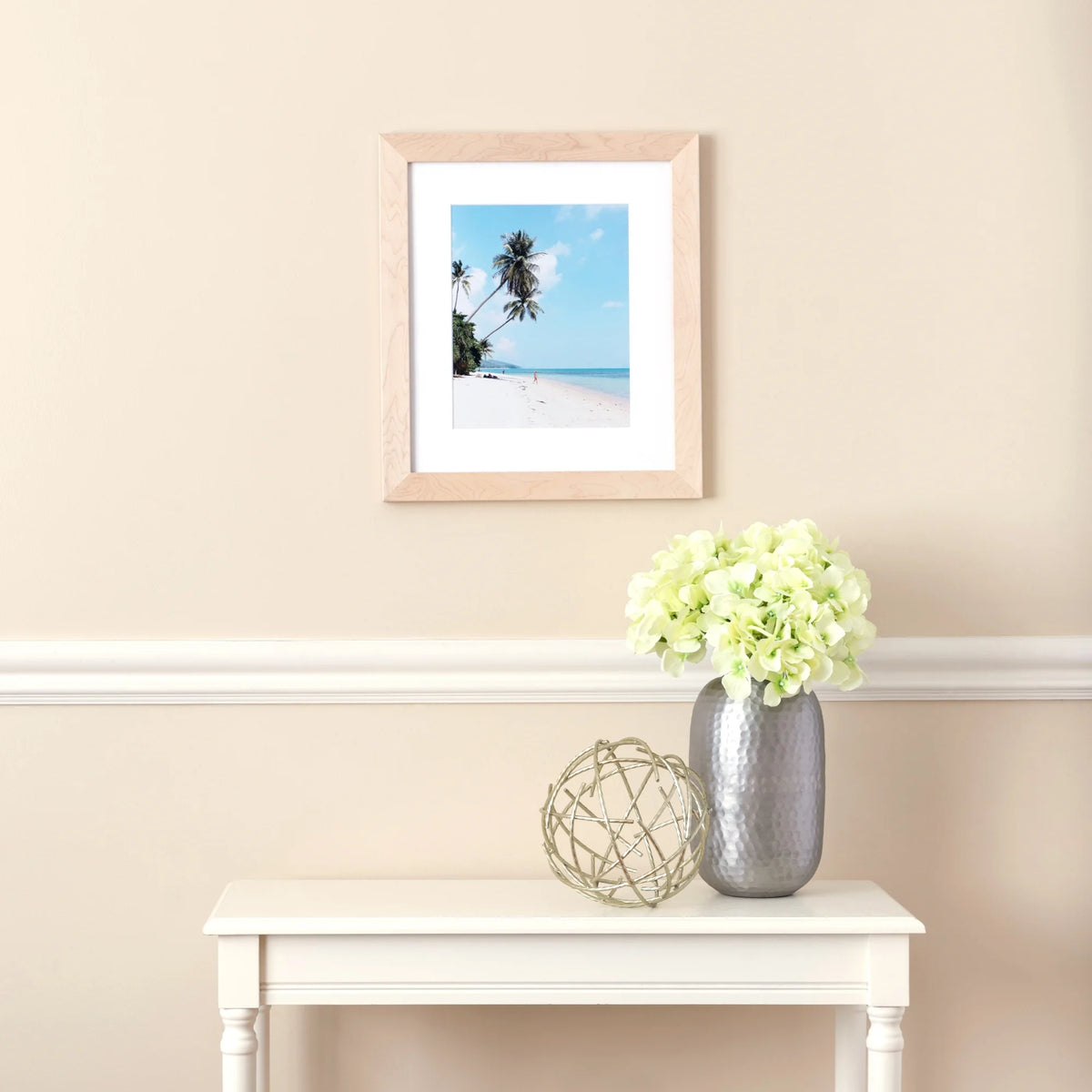 20x28 Inch Hard Maple Picture Frame with Plexi Glass X121