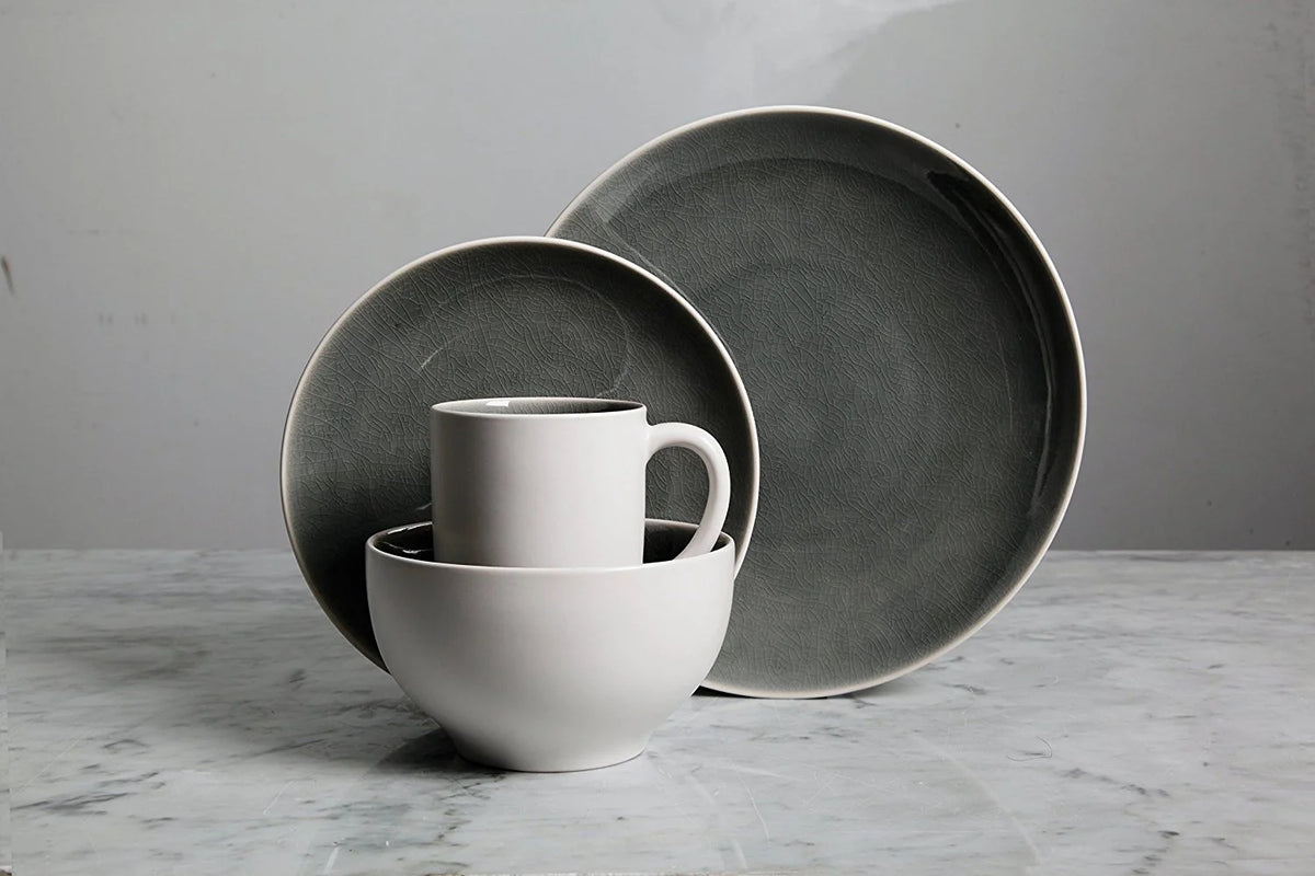 16 Piece Dinnerware Set Gray G36331