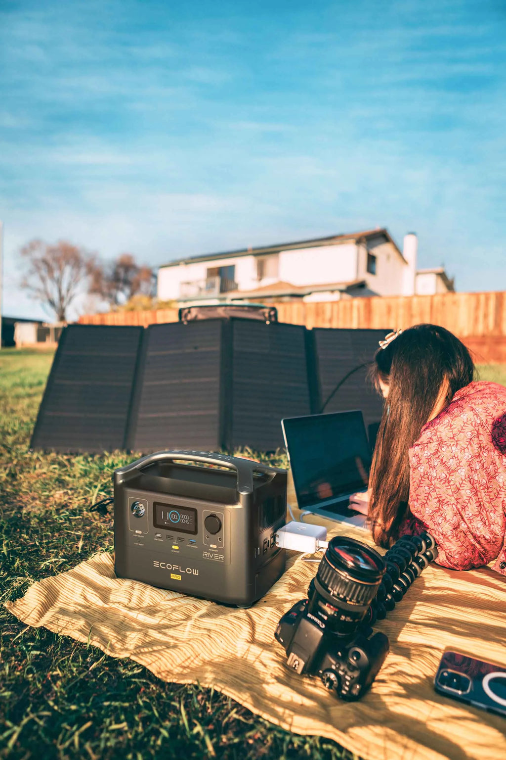 Portable Solar Generator Power Station S614